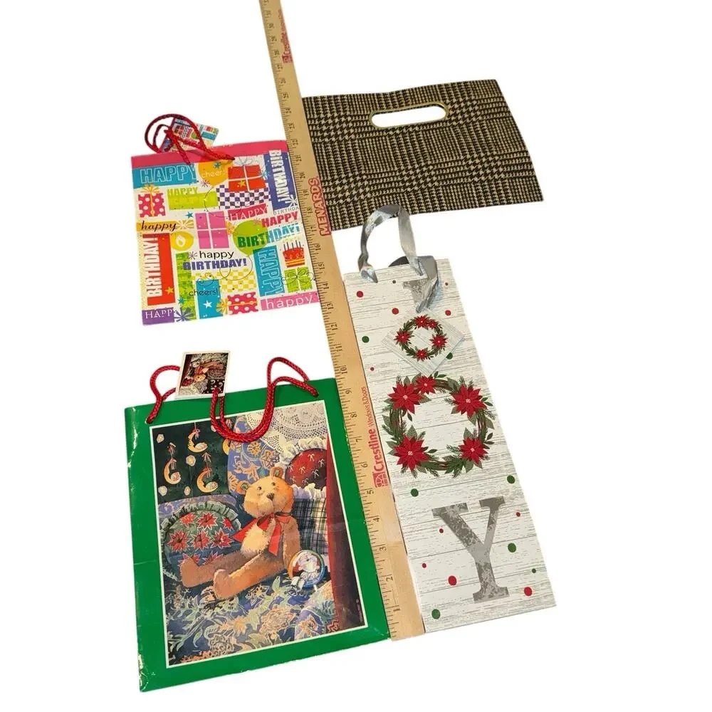 Mixed Gift Bags & Wrapping Paper Lot Birthday Holiday Teddy Bear Paper Crafts‎